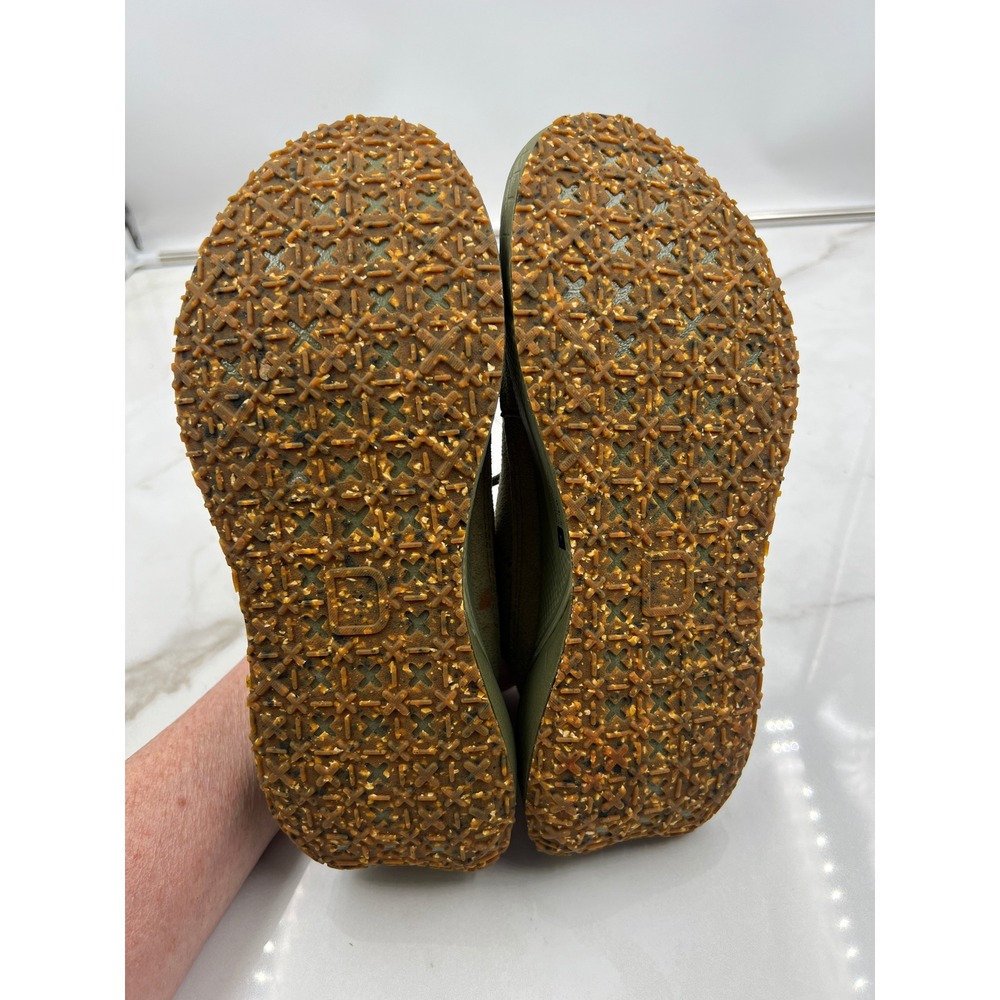 Deckers X Lab Sugarcane Shoes Womens Olive Green Suede Sneakers Size 7 - Picture 10 of 12